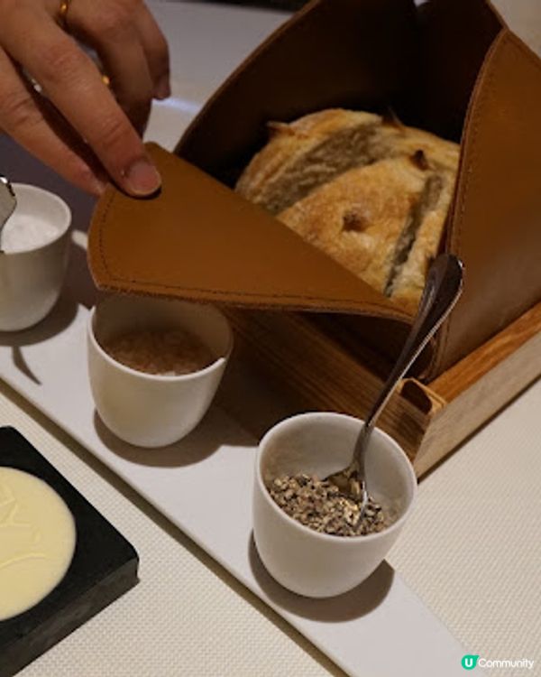 [德瑞法] 13個月嬰兒歐遊去: 帶著嬰兒吃了3小時米芝蓮二星法國菜