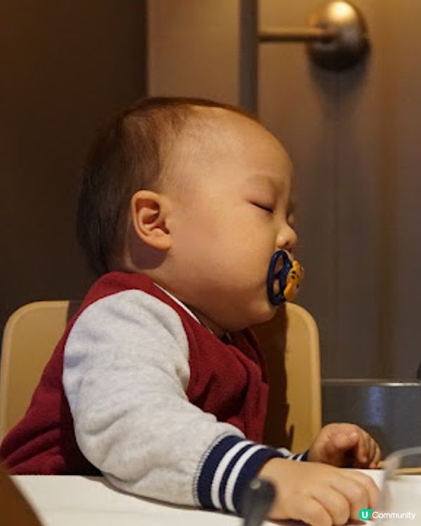 [德瑞法] 13個月嬰兒歐遊去: 帶著嬰兒吃了3小時米芝蓮二星法國菜