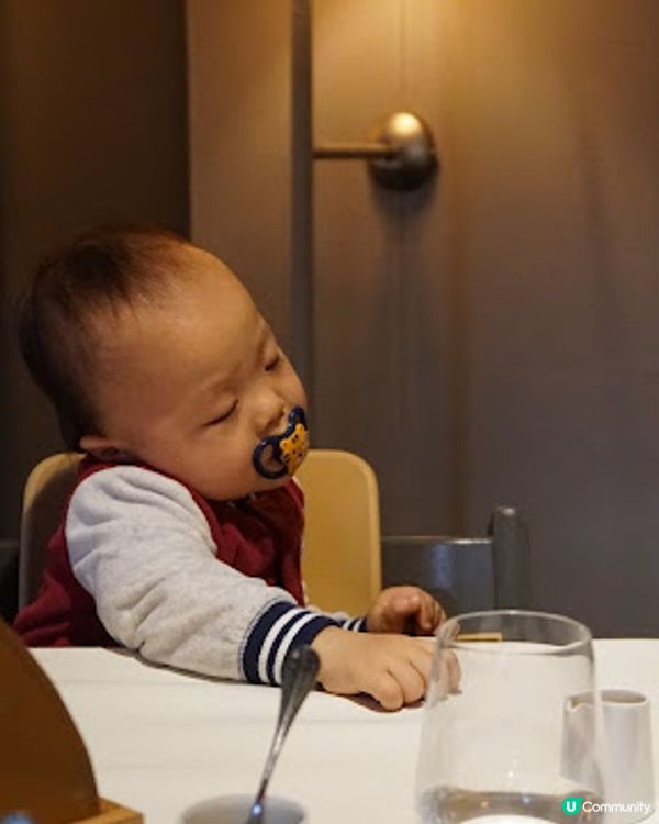 [德瑞法] 13個月嬰兒歐遊去: 帶著嬰兒吃了3小時米芝蓮二星法國菜