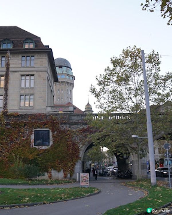 [德瑞法] 13個月嬰兒歐遊去: 瑞士抵埗。嬰兒很興奮。Zurich市中心