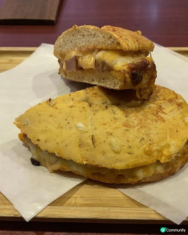 呢間「冠軍咖啡店」，真係一試難忘😱‼️杯咖啡令你上癮😳，D輕食令你著迷😍‼️