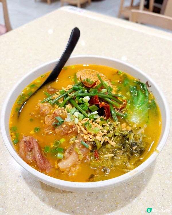 屯門台式餐廳推介😋
牛肉麵大大碗，性價比高！