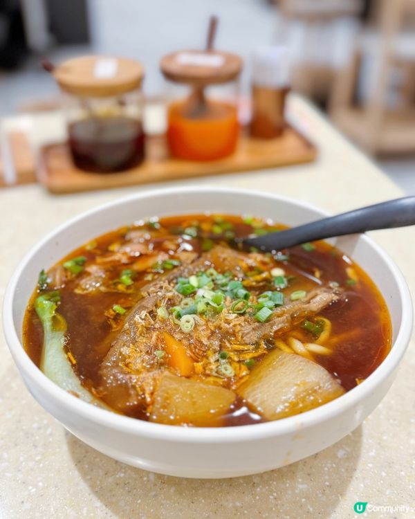屯門台式餐廳推介😋
牛肉麵大大碗，性價比高！