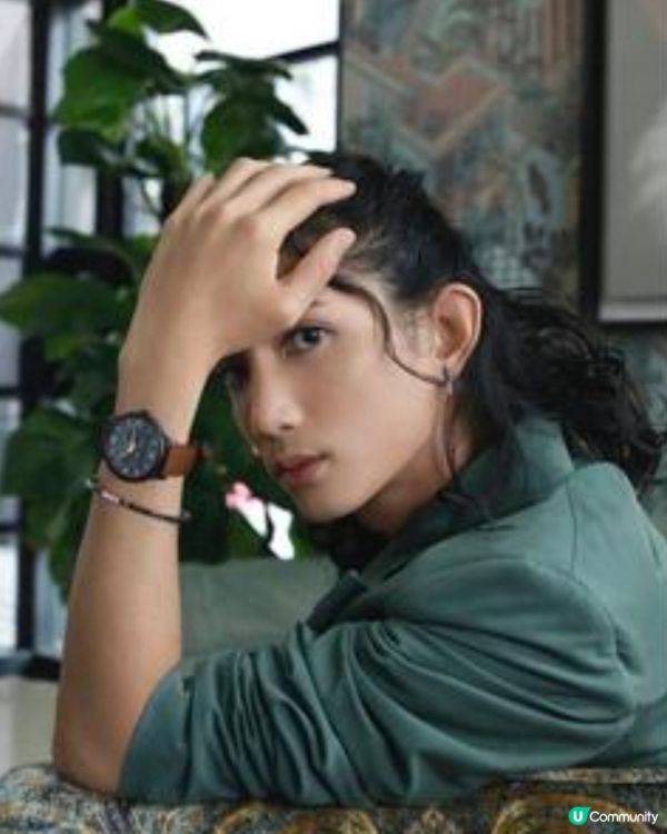 楊樂文 -香港男歌手、香港男子跳唱組合