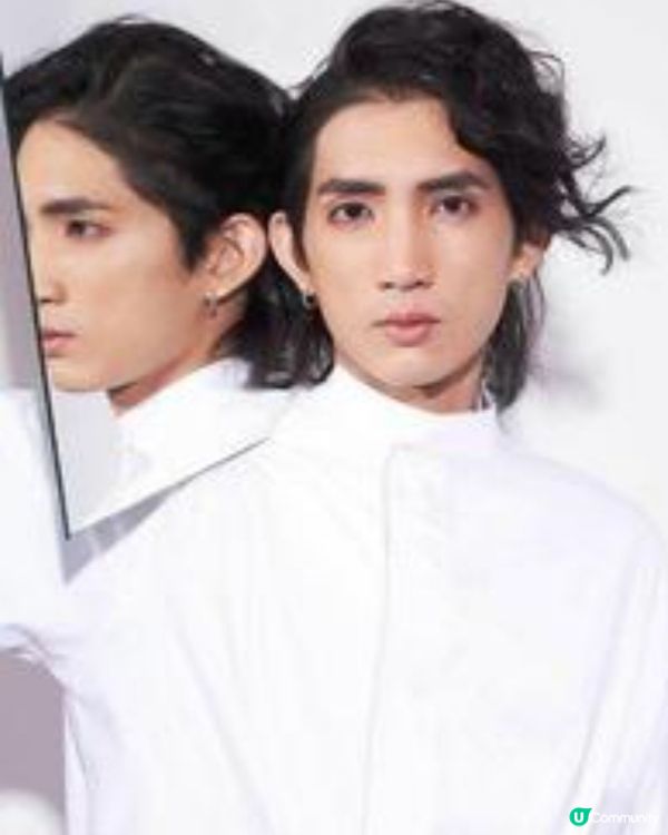 楊樂文 -香港男歌手、香港男子跳唱組合