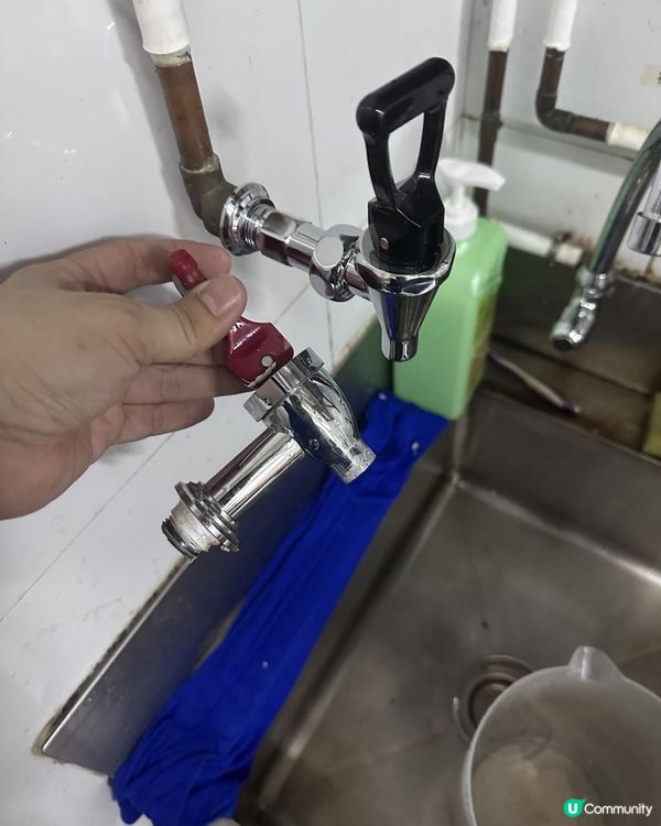 維修历雪商用熱水爐進水慢出水嗎？駿弘電器維修全力Backup你