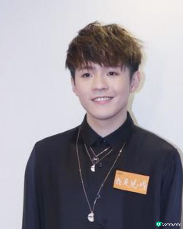 陳卓賢 - 香港男藝人、香港男子跳唱組合MIRROR成員
