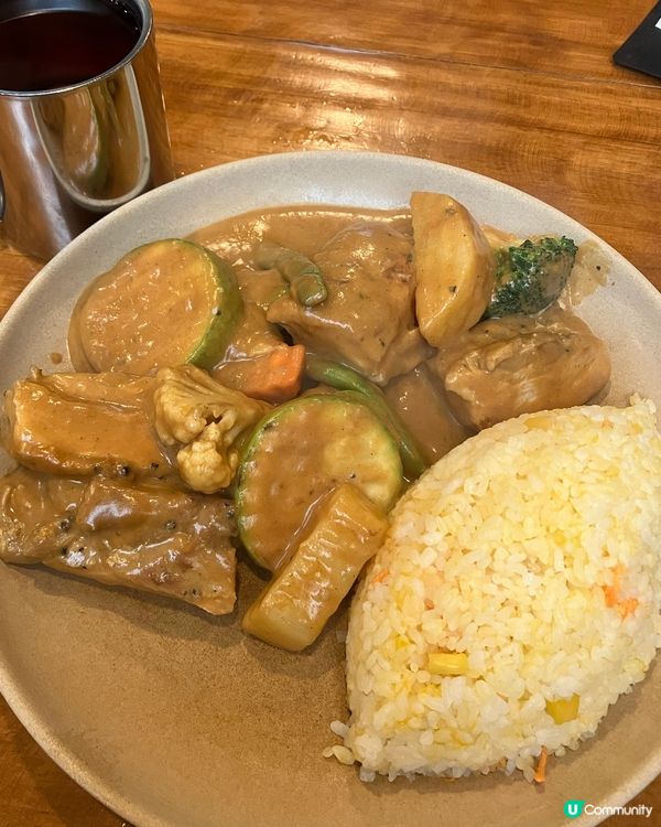 日式家庭料理 🥘 烤雞椰汁咖喱飯 
