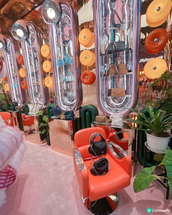 ## 曼谷貓貓店🐱  原來賣袋😂😂