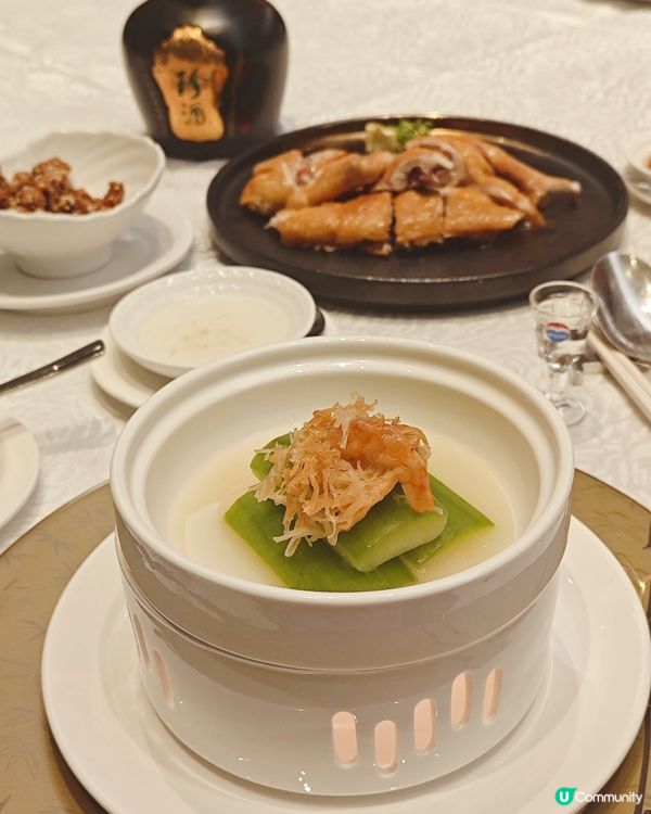 跟酒朋飯聚🫶🏻當然要吃得好,喝得爽!最近MyiCellar🥂...