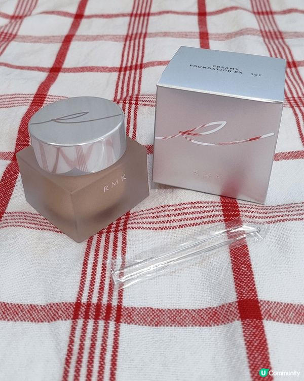 最愛RMK粉底液,粉質幼滑，不卡粉，持久力高,全日不用補份，...