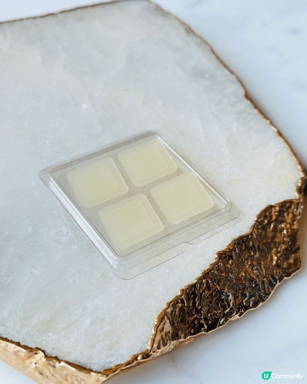 隨著年齡?增長，臉部?表情紋及法令紋都愈來愈明顯，令人望落去...