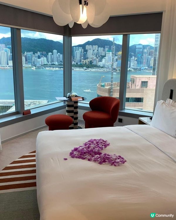 飽覽維多利亞港景色：Mondrian Hong Kong