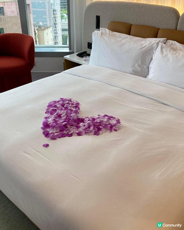 飽覽維多利亞港景色：Mondrian Hong Kong