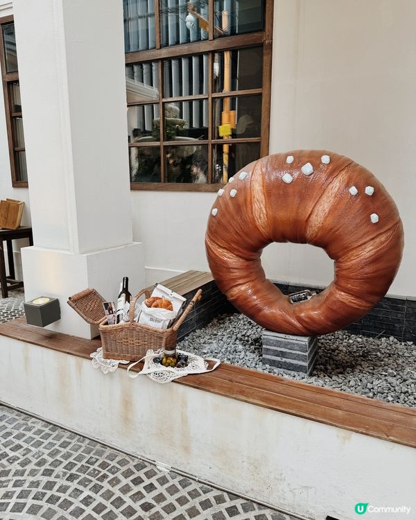 聖水洞牛角包天花板◜ Beton ◞ ෆ​ 