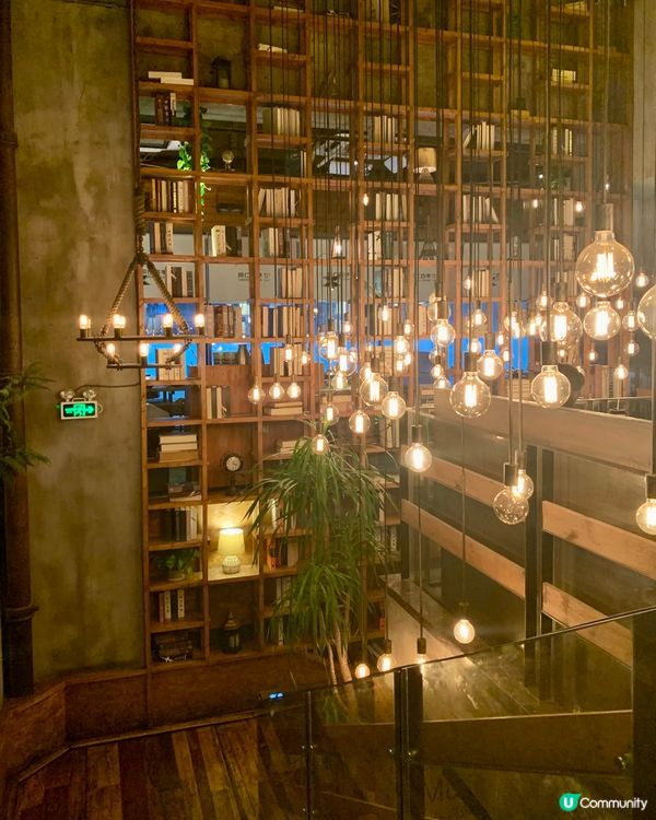 聽住live band食雞煲勁chill