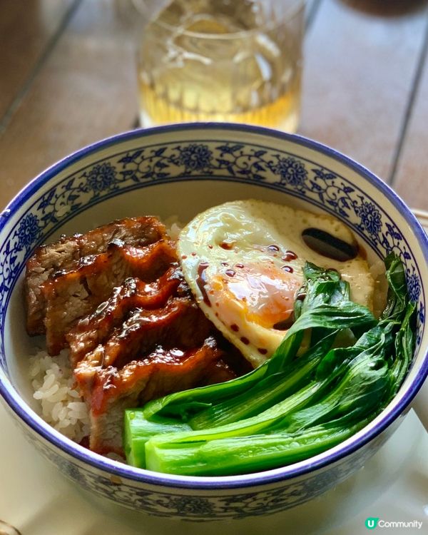 酒店茶記 · 睇吓你有幾神