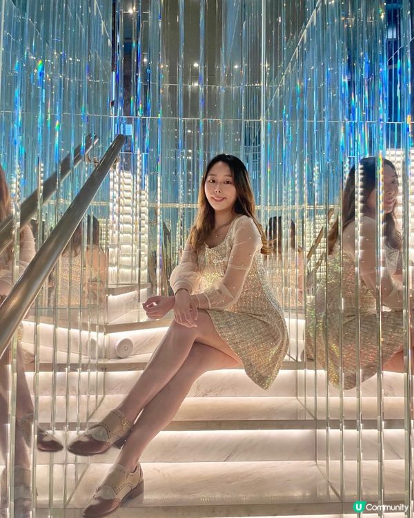 慶生必訪餐廳！打卡超靚鏡面樓梯❤️