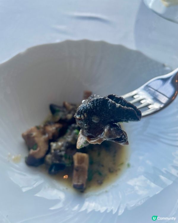 慶生必訪餐廳！打卡超靚鏡面樓梯❤️