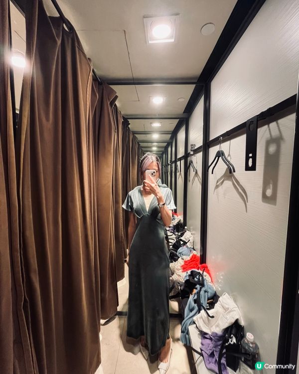 Zara綠色天鵝絨晚裝裙