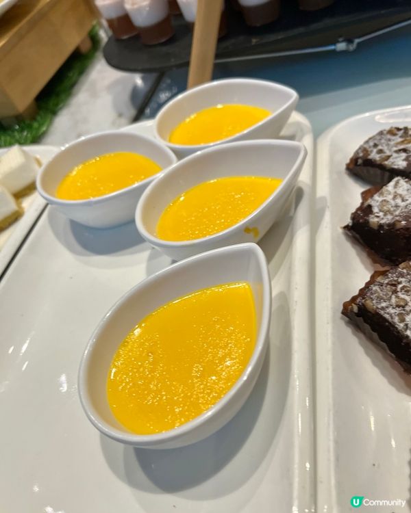 $100半自助午餐多甜品｜香港製造雪糕｜林明頓｜朱古力布朗尼