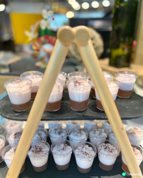 $100半自助午餐多甜品｜香港製造雪糕｜林明頓｜朱古力布朗尼