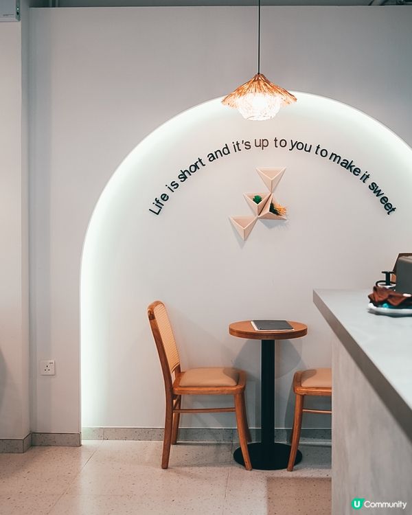 尖沙咀打卡新去處 ✨ 純白空間，嘆越南咖啡☕️