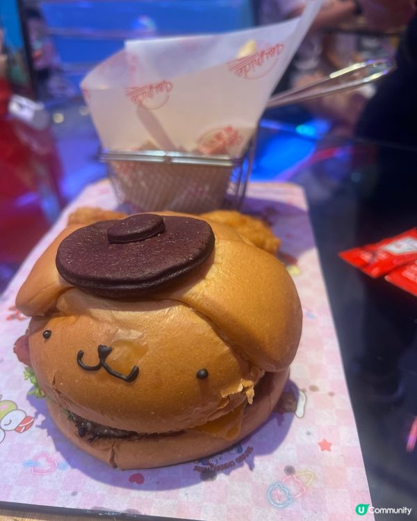 🇲🇴澳門Hello Kitty主題餐廳🍴布甸狗造型漢堡包🍔