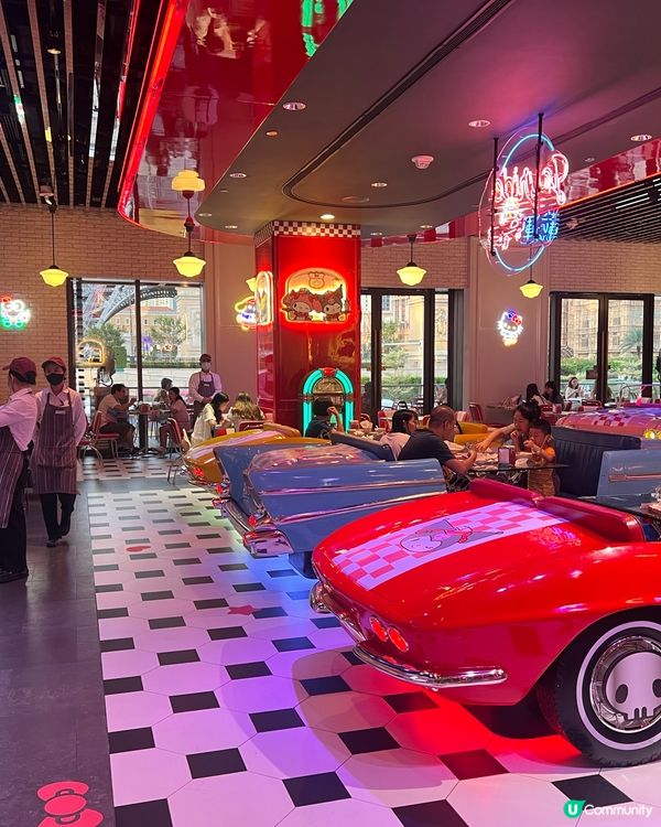 🇲🇴澳門Hello Kitty主題餐廳🍴布甸狗造型漢堡包🍔