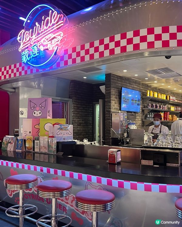 🇲🇴澳門Hello Kitty主題餐廳🍴布甸狗造型漢堡包🍔