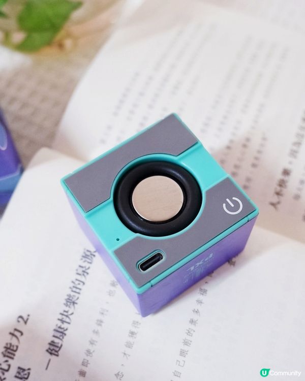 🎧📖邊聽歌邊睇書，最chill嘅享受！