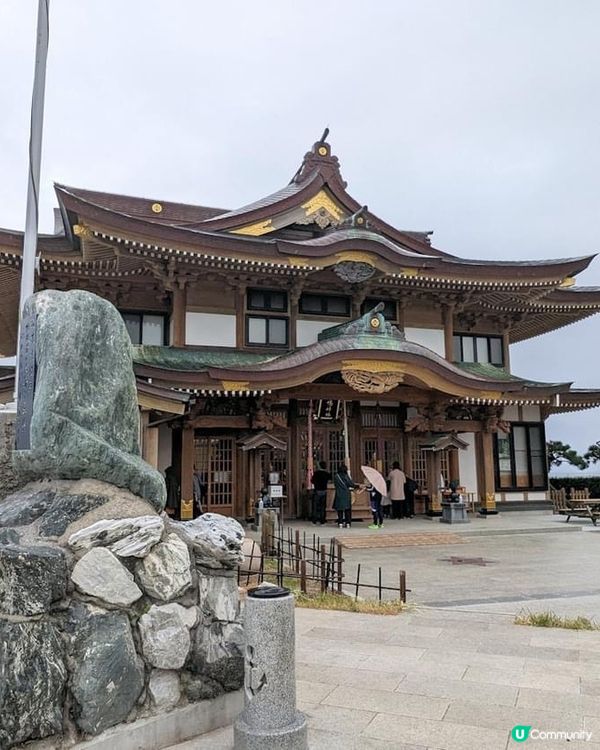 ## 日本神社鳥屎滿天飛 🐦💩