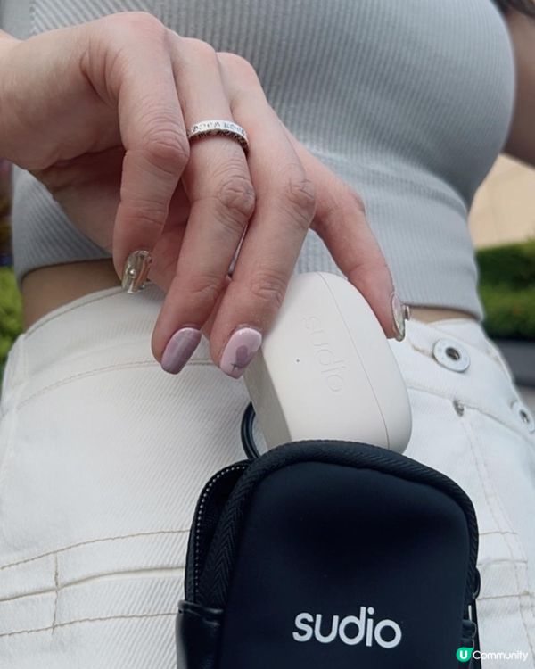 ＩBeの 簡約奶白色降噪藍芽耳機Sudio E3分享Ｉ 