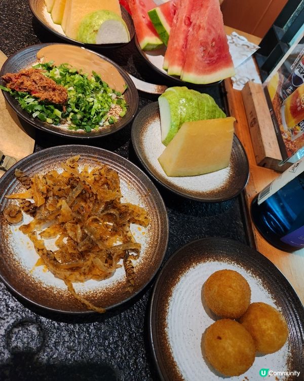 湊湊半自助小火鍋午餐😛好味抵食