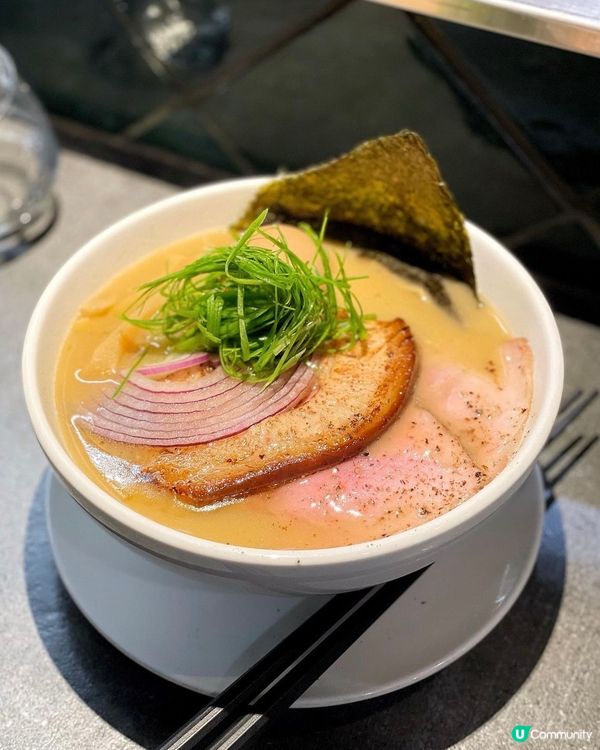 🇹🇼台北藍紫色夢幻漸變拉麵🍜