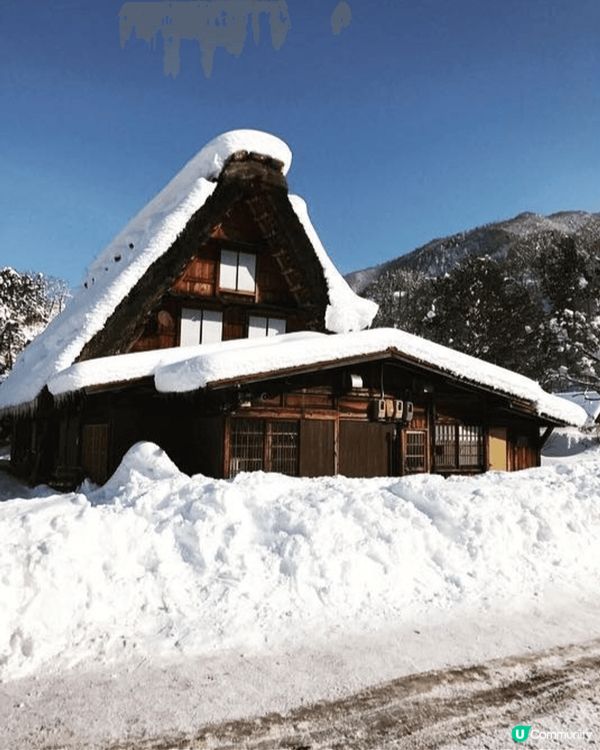 相片是位於岐阜縣的白川鄉，四季風景優美各有特色，是去大阪或名...