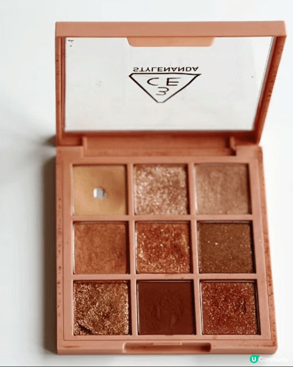 腮红不仅可以提升气色还有修饰脸型的作用让整个妆容更有层次感。...