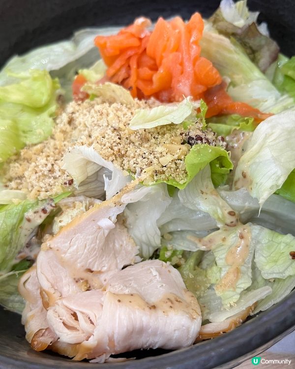 Mos burger有沙律🥗食