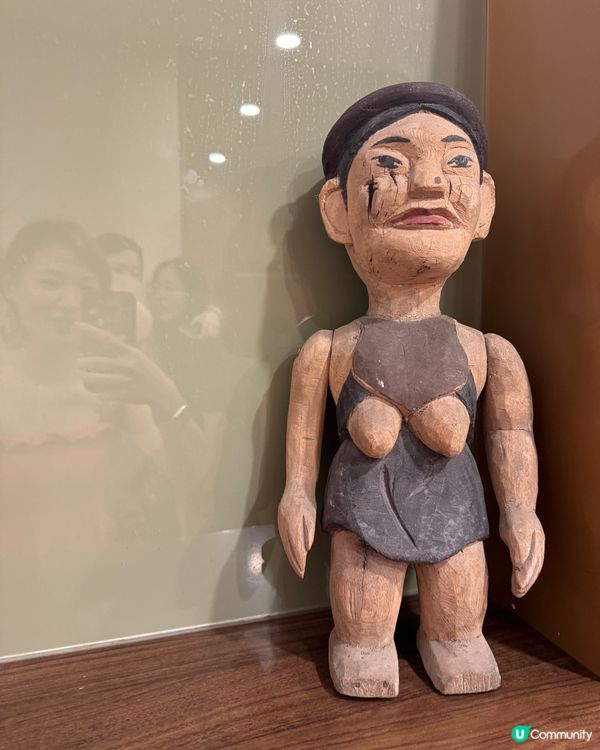 ❃越南傳統藝術表演,看着表演者隨着鼓,木鈴等樂器演奏傳統越南...