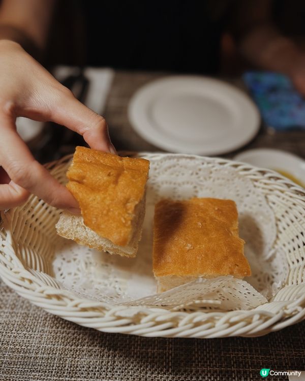 香港第一間意大利餐廳 ◜ La Taverna ◞ ෆ​ 