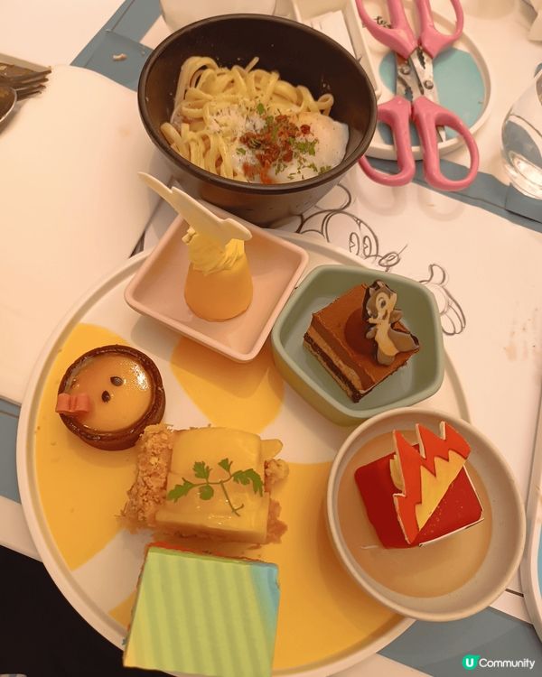 藝彩廚自助餐真係最啱大人小朋友打卡，有不同迪士尼朋友拍照之外...