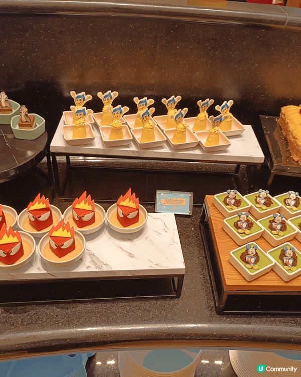 藝彩廚自助餐真係最啱大人小朋友打卡，有不同迪士尼朋友拍照之外...