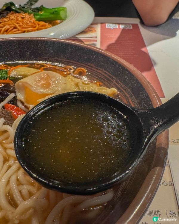 【上環｜主打客家黃酒雞湯的餐廳】