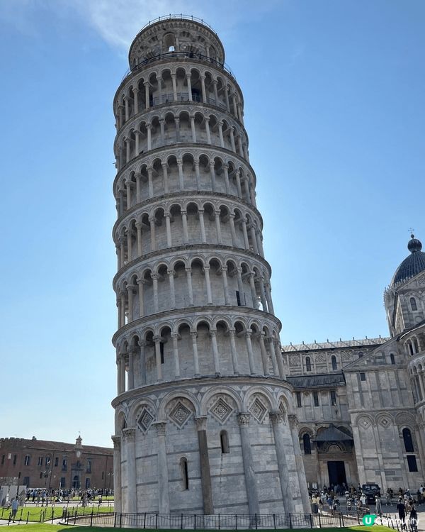 羅馬走過鬥獸場內每一面牆與石柱，一步步探索羅馬豐富的歷史。