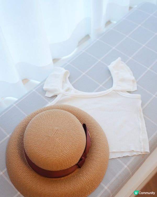 喺淘寶買衫買帽真係又抵又方便🤭睇吓我件白色上衫同草帽有幾襯😌...