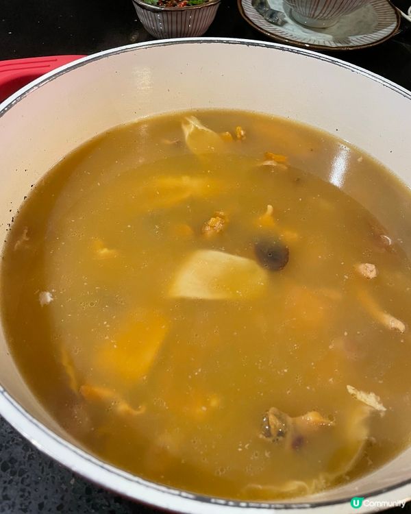 銅鑼灣 驚艷花膠湯底邊爐🫕