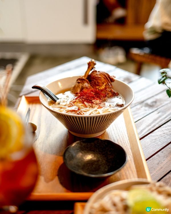 西營盤藝術書cafe 內有貓店長😍