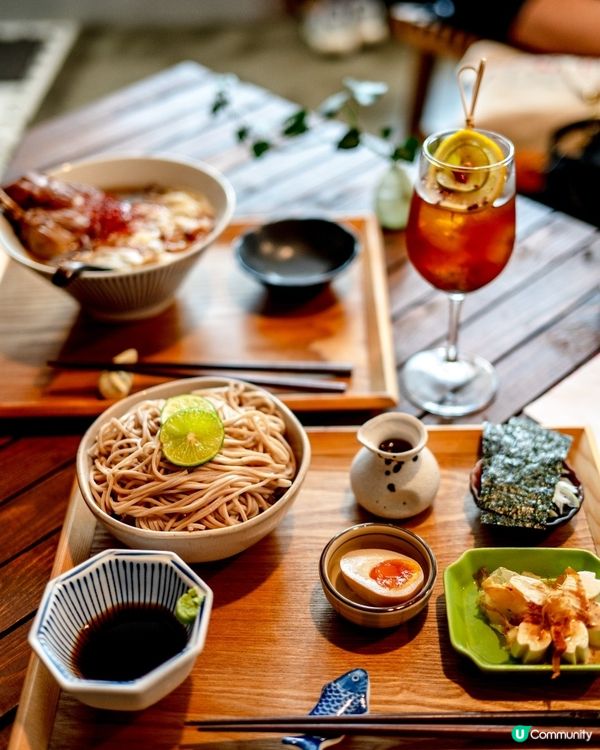 西營盤藝術書cafe 內有貓店長😍