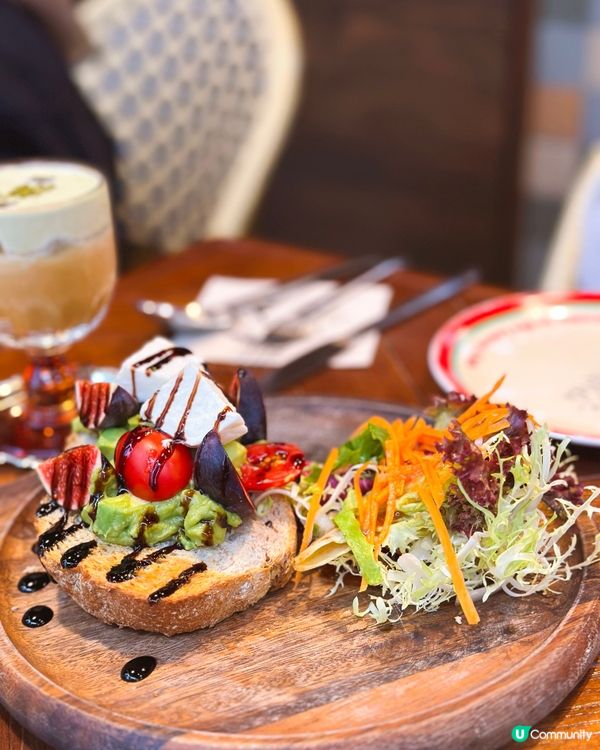 銅鑼灣復古書店風打卡Cafe✨