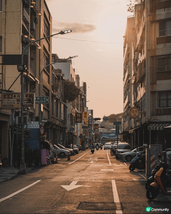 台南總會給我一份樸素又民風純樸?地方，綠化植物覆蓋率高，最著...
